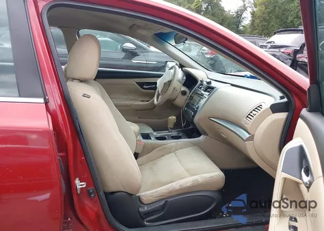 2015 Nissan Altima 2.5/2.5 S/2.5 Sl/2.5 Sv z USA, uszkodzony, nr VIN 1N4AL3AP5FC455058